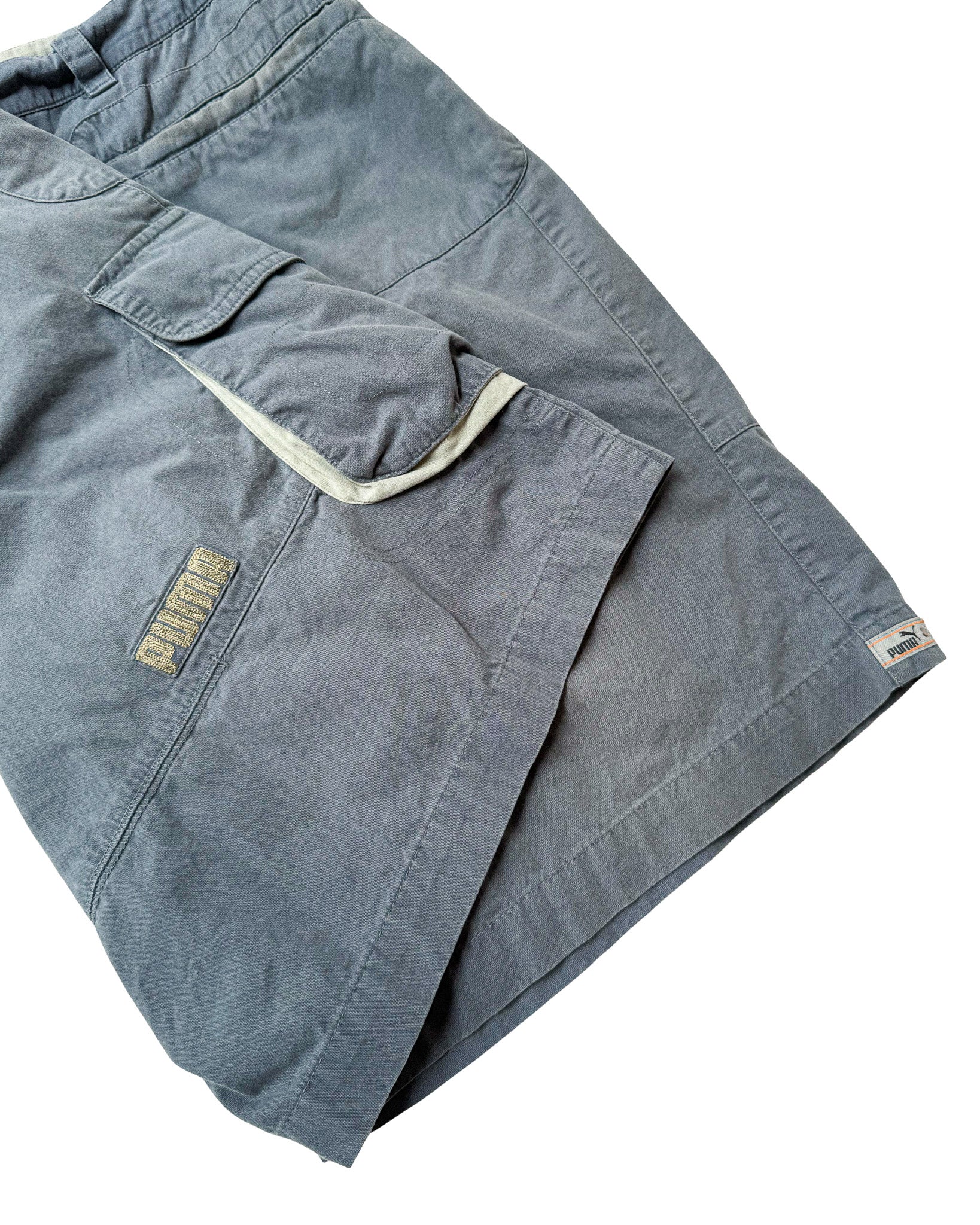 2000'S PUMA EMBROIDERED CARGO SHORTS - 34