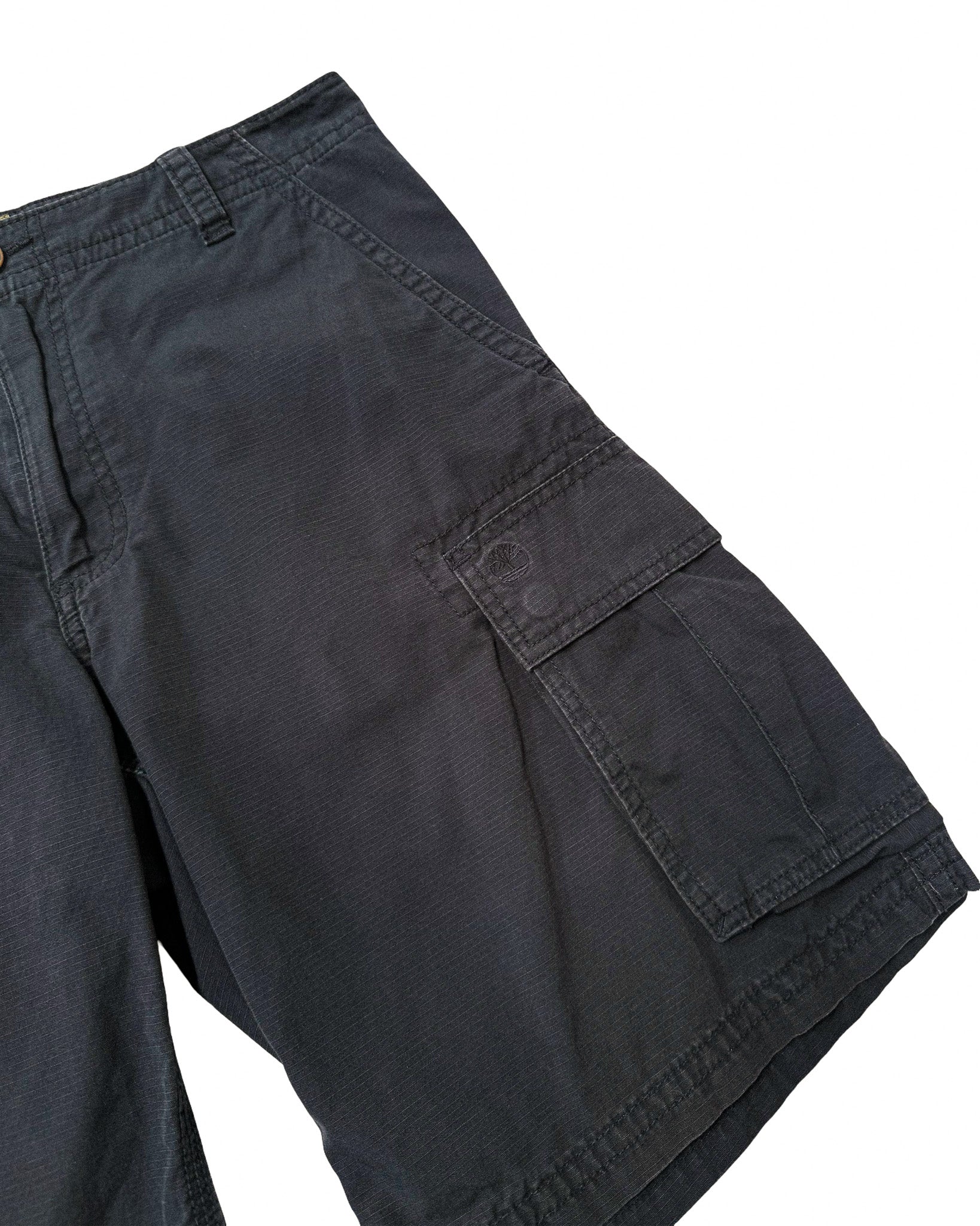 2000'S TIMBERLAND CARGO SHORTS - 32