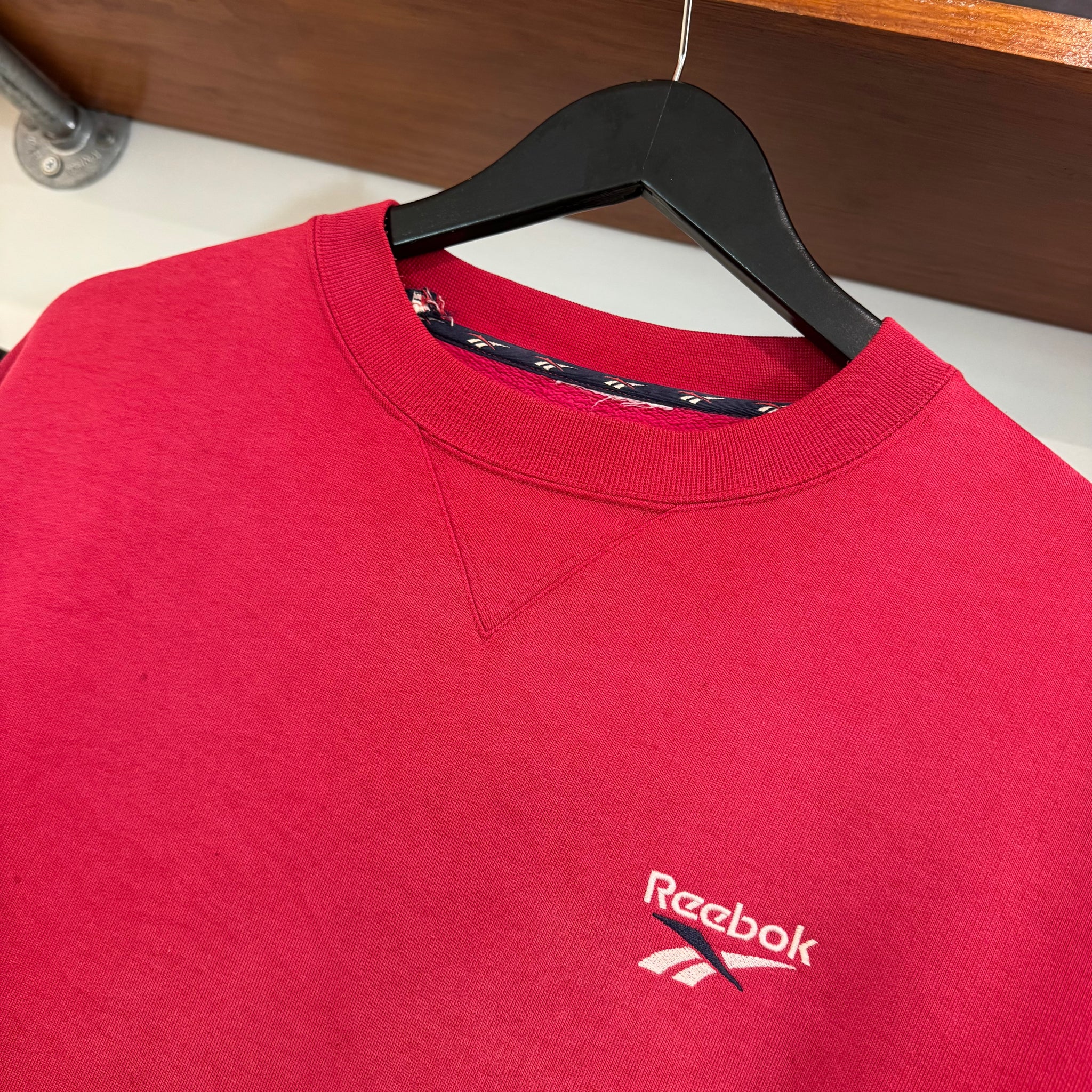 2000'S REEBOK EMBROIDERED SWEATSHIRT - L