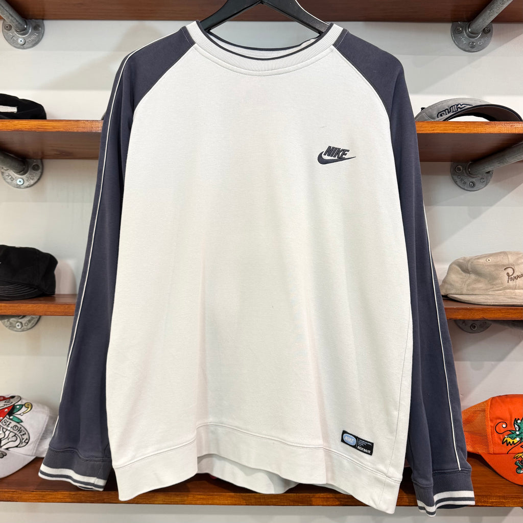 2000'S NIKE EMBROIDERED TWO-TONE SWEATSHIRT - M/L