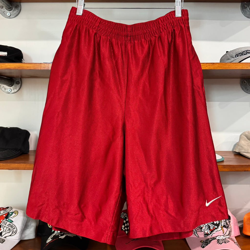 2000'S NIKE EMBROIDERED BASKETBALL SHORTS - 38