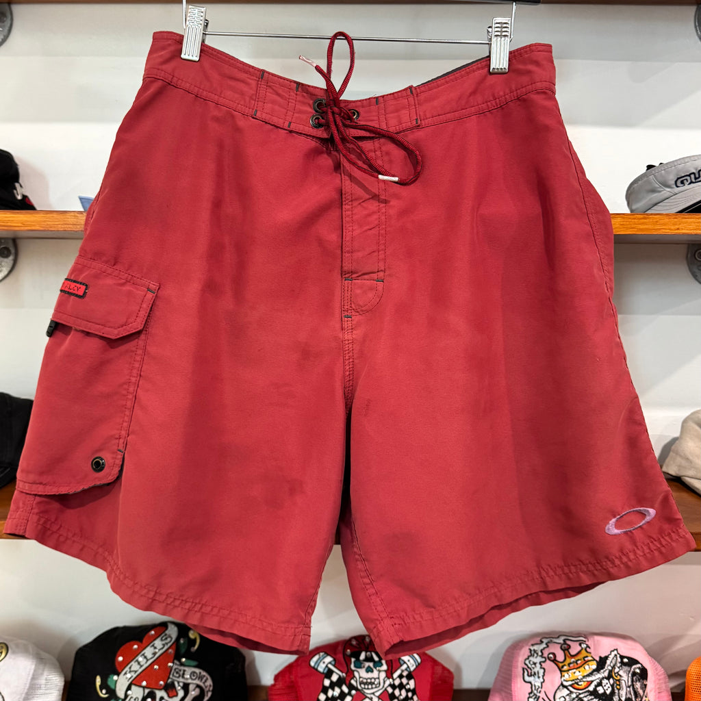 2000'S OAKLEY EMBROIDERED BOARD SHORTS - 32