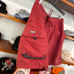 2000'S OAKLEY EMBROIDERED BOARD SHORTS - 32