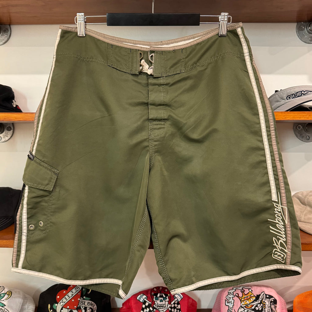 2000'S BILLABONG SCRIPT BOARD SHORTS - 30