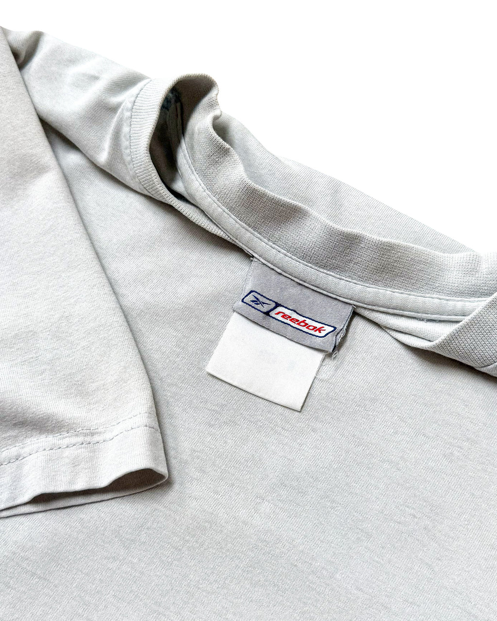 2000'S REEBOK GRAPHIC TEE - L