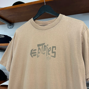 2000'S ETNIES GRAPHIC T-SHIRT - M