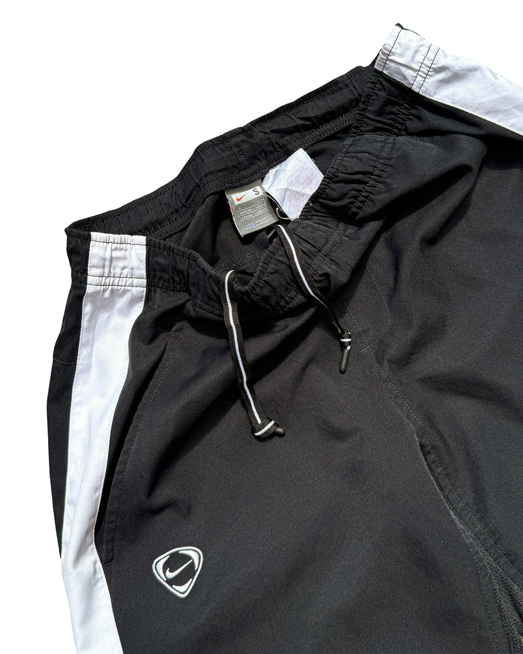 2000'S NIKE T90 3/4 LENGTH SHORTS - 30