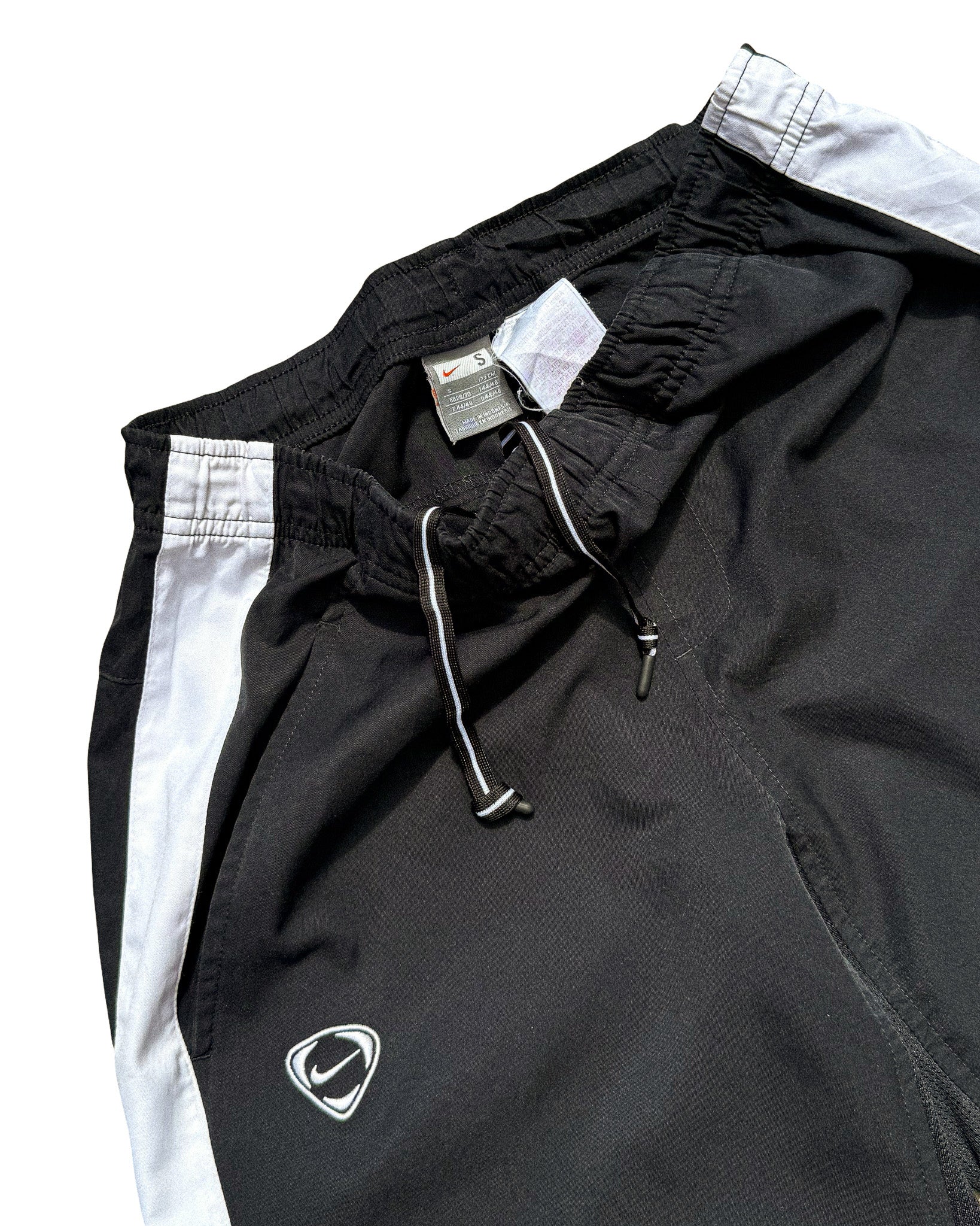 2000'S NIKE T90 3/4 LENGTH SHORTS - 30