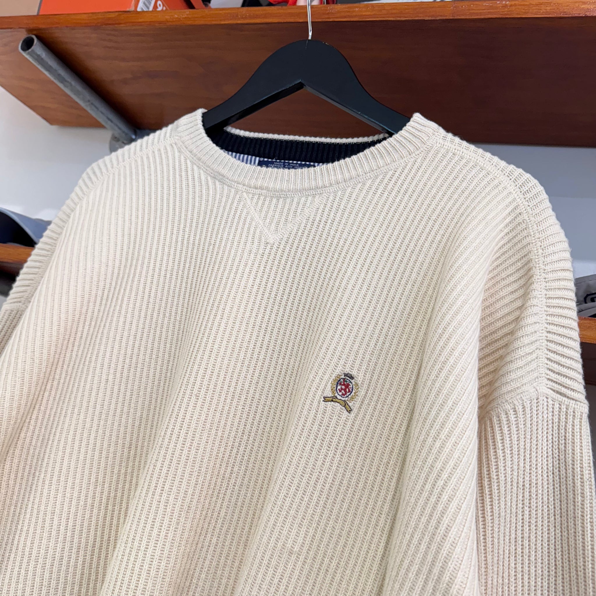 1990'S TOMMY HILFIGER CREST KNIT SWEATER - XL