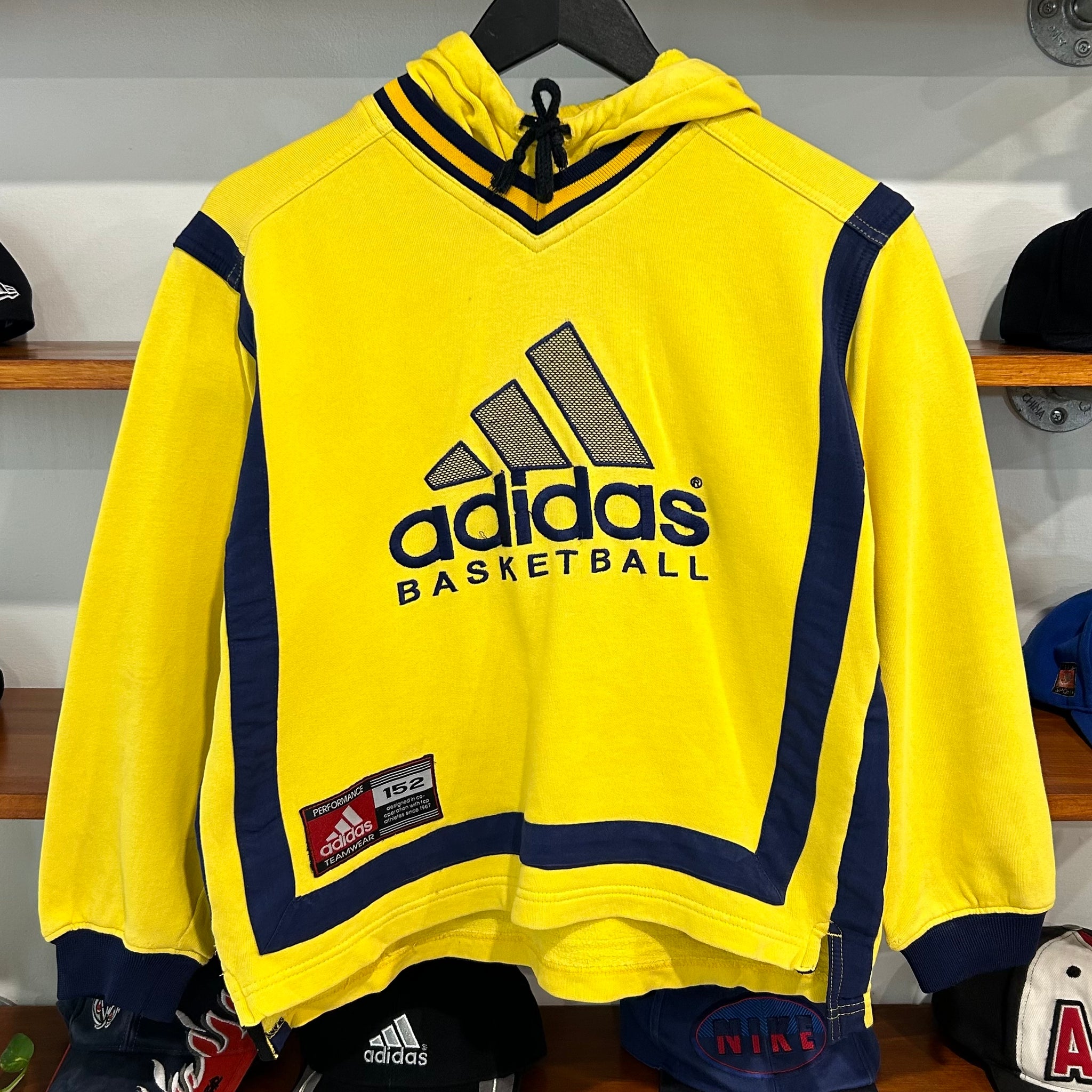 1990'S ADIDAS BASKETBALL HOODIE - XS