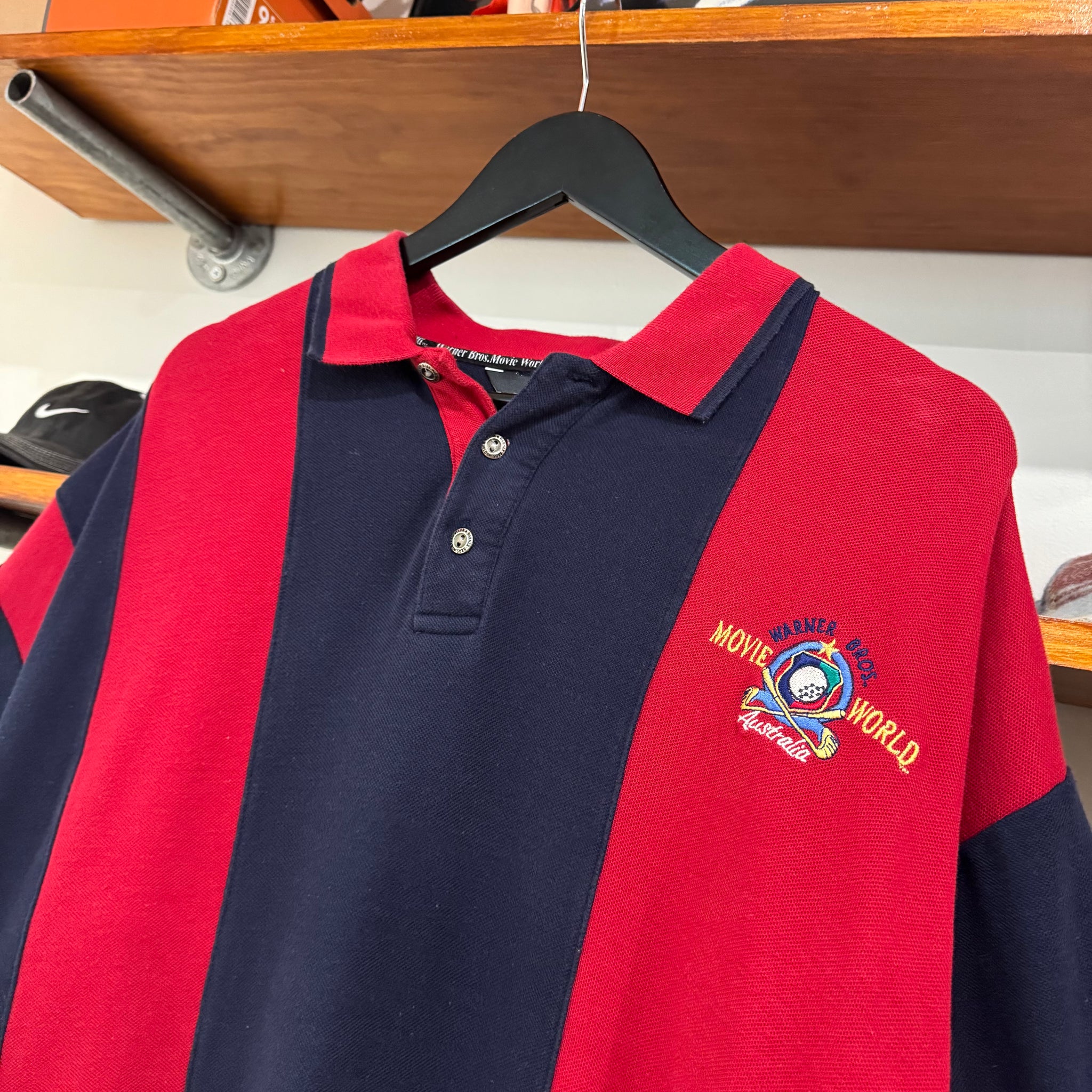 2000'S WARNER BROS MOVIE WORLD GOLF POLO SHIRT - XXL
