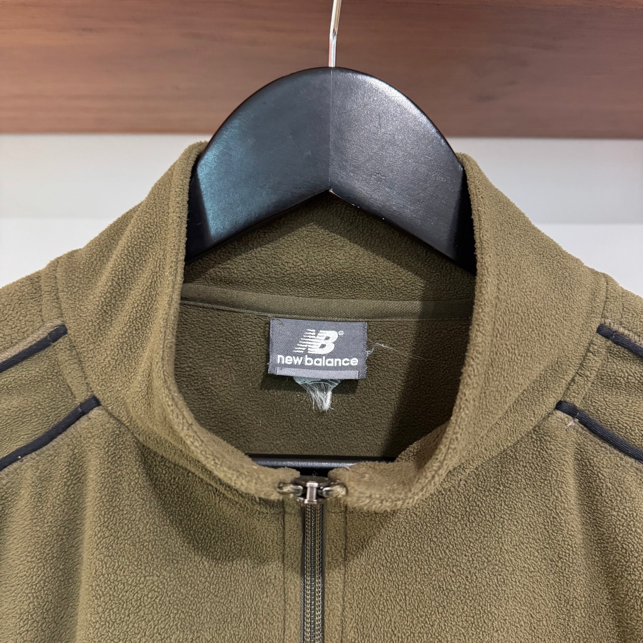 2000'S NEW BALANCE PIN-STRIPE 1/4 ZIP FLEECE - M