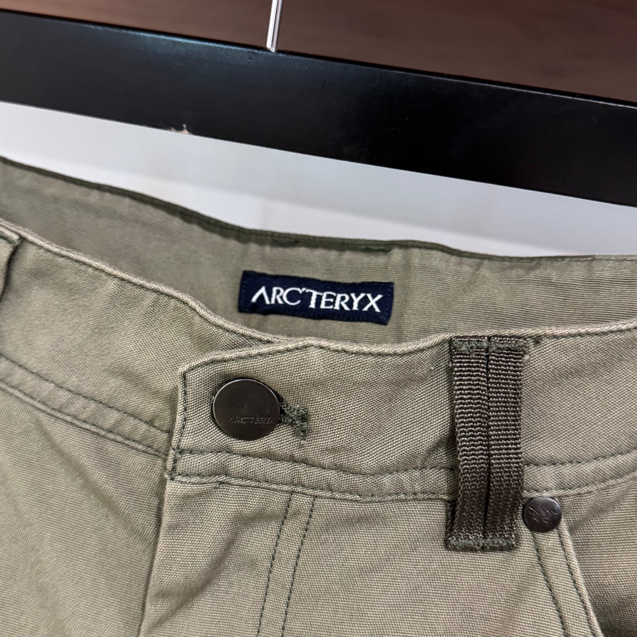 2010'S ARC'TERYX EMBROIDERED PANTS - 34