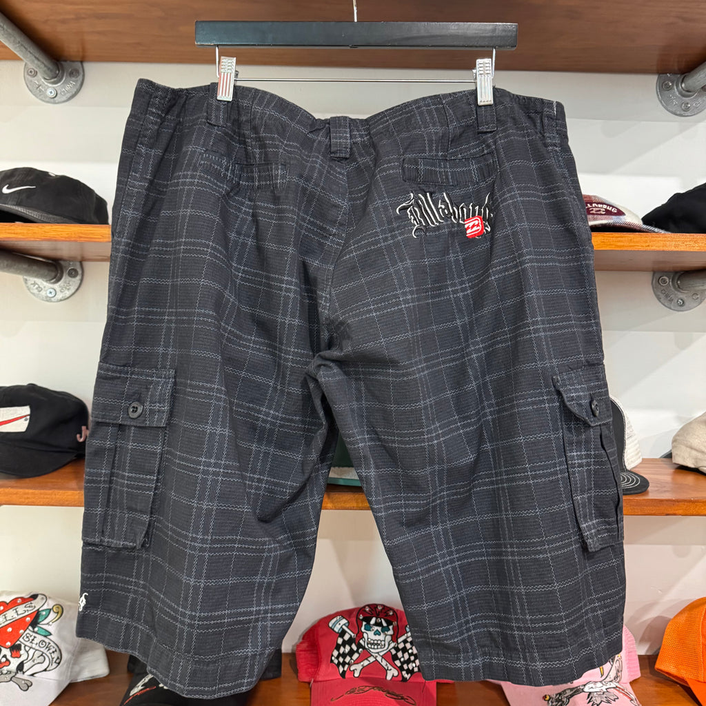 2000'S BILLABONG EMBROIDERED PLAID CARGO SHORTS - 40