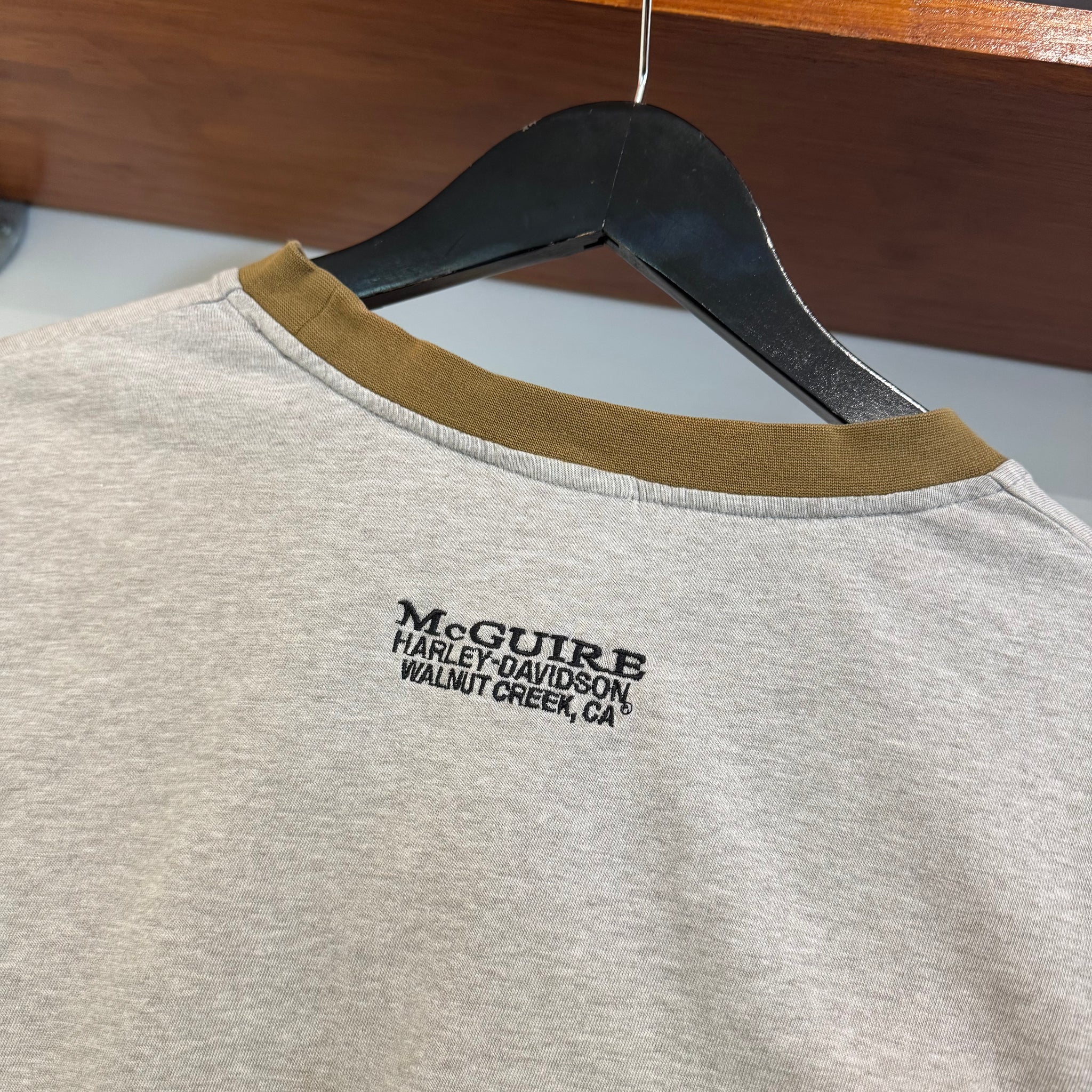 2000'S HARLEY DAVIDSON EMBROIDERED TEE - L