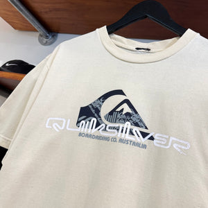 2000'S QUIKSILVER GRAPHIC TEE - M/L