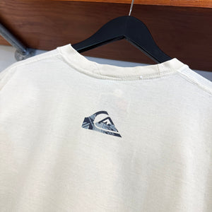 2000'S QUIKSILVER GRAPHIC TEE - M/L