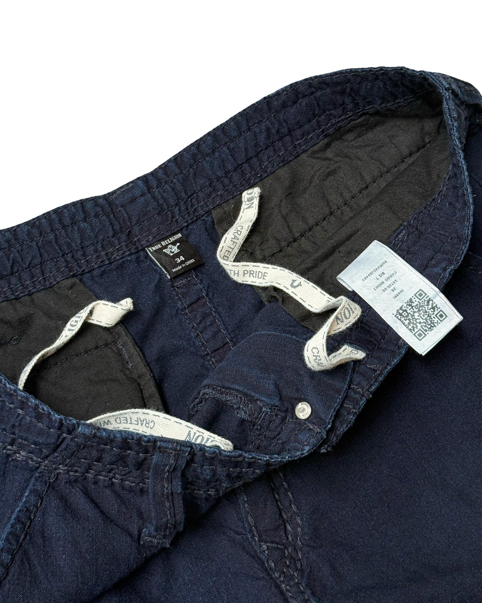 2020'S TRUE RELIGION 3-QUARTER CARGO SHORTS - 34