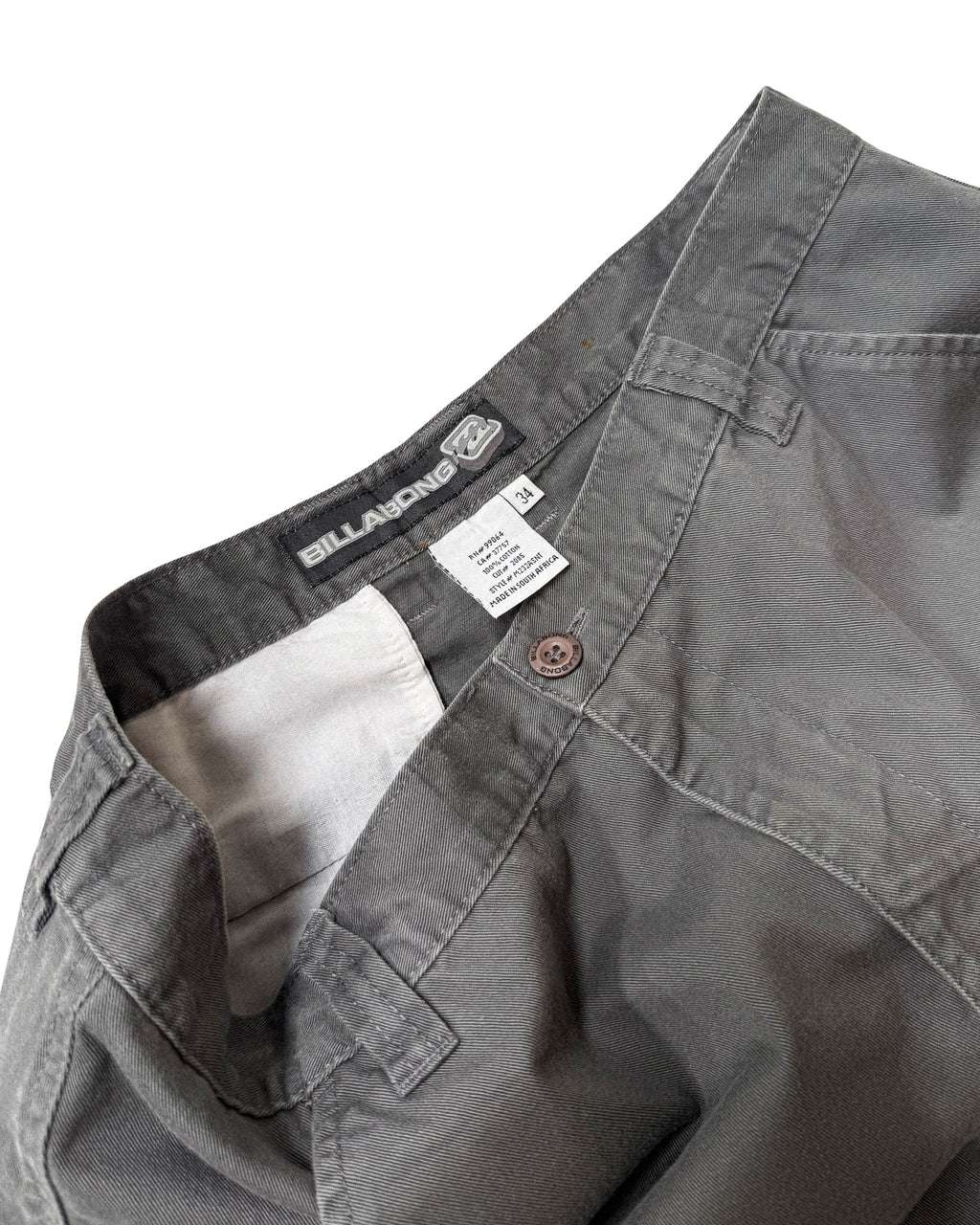 2000'S BILLABONG CARGO SHORTS - 33