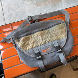 1990'S NIKE SWOOSH SADDLE BAG - XL