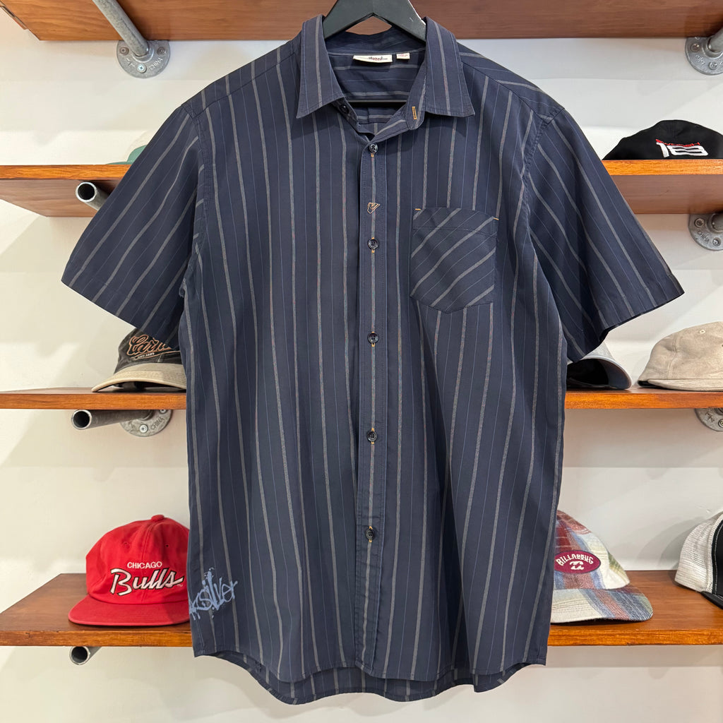 2000'S QUIKSILVER PIN-STRIPED BUTTON-UP - M/L