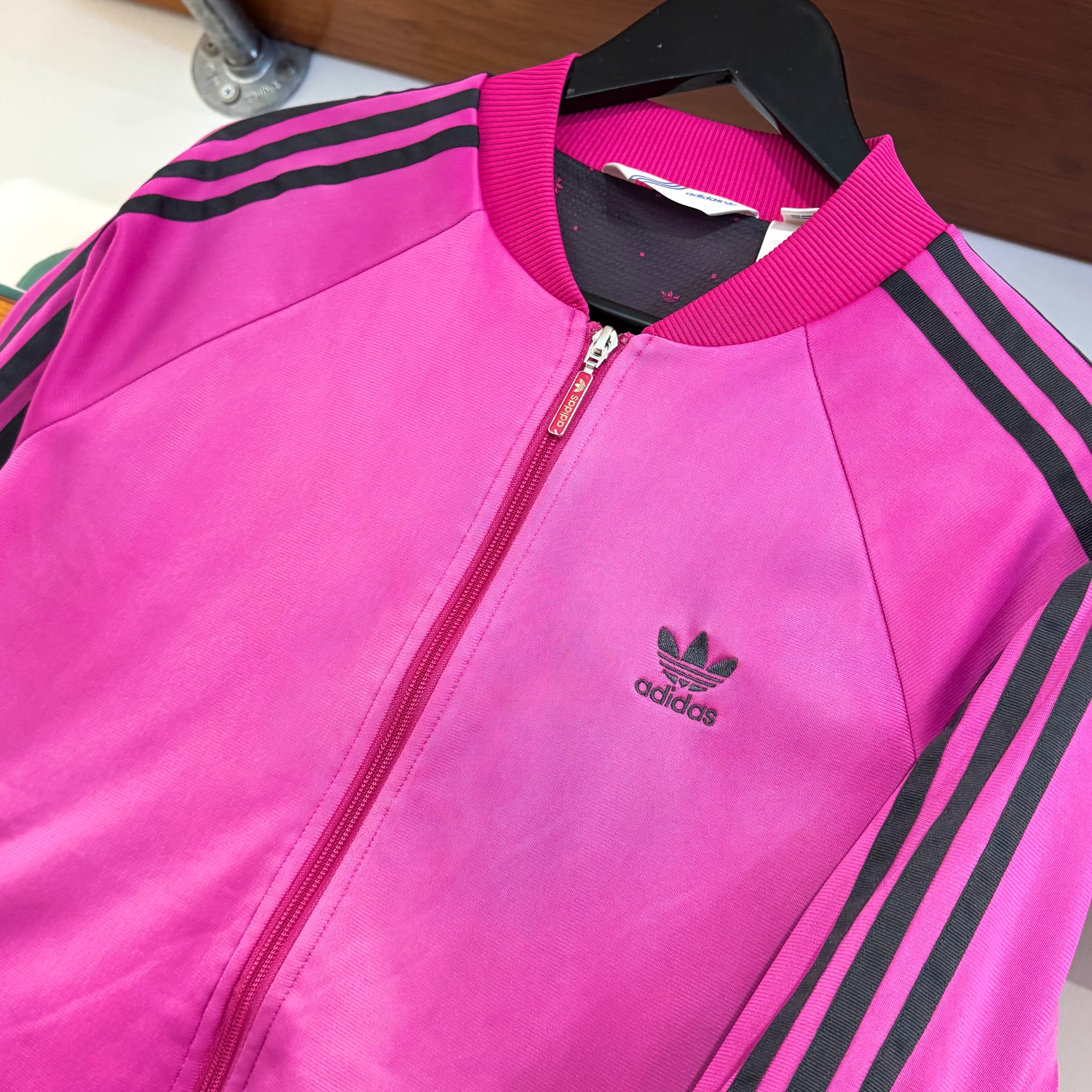 2010 WMNS ADIDAS 3-STRIPE SATIN JACKET - M