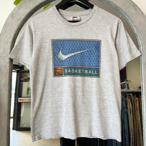 1990'S NIKE BASKETBALL GRAPHIC T-SHIRT - S