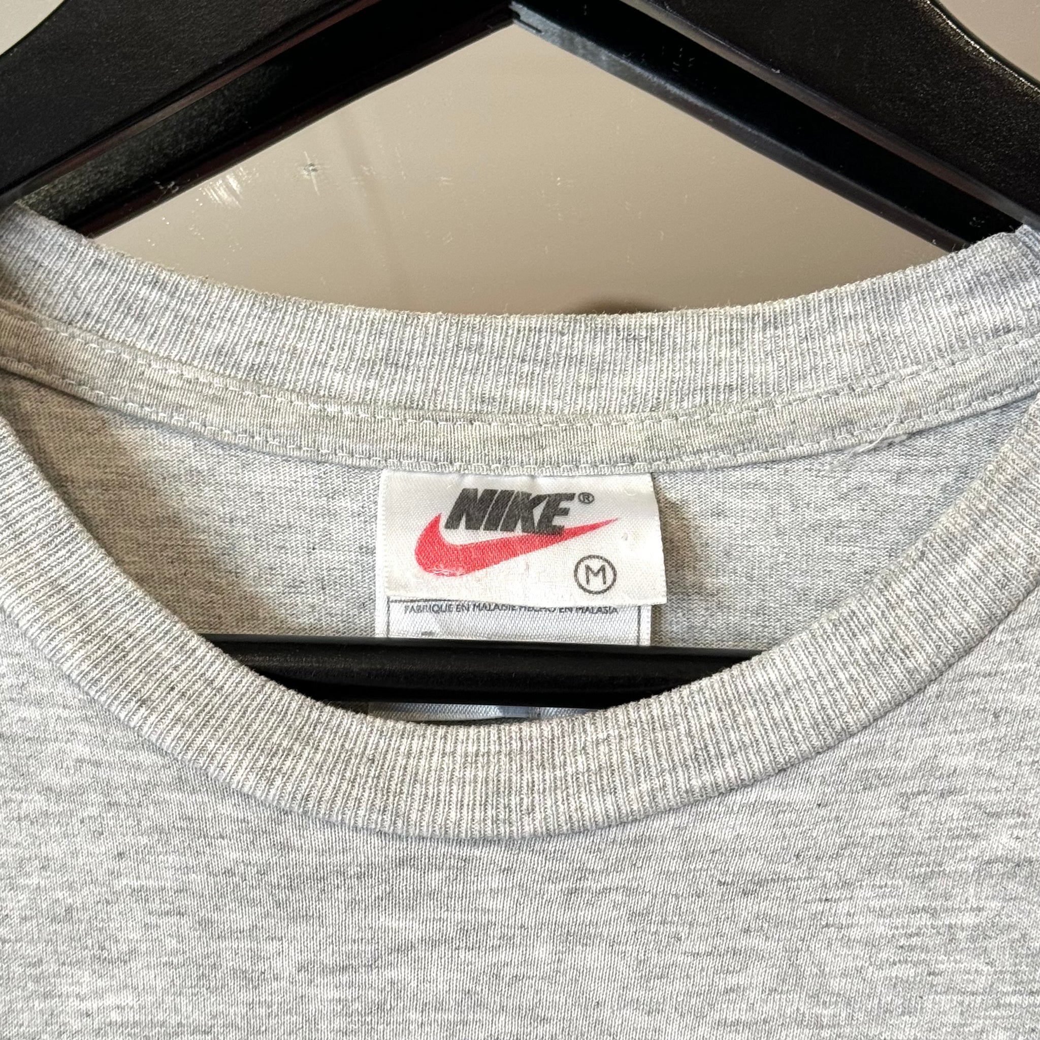 1990'S NIKE BASKETBALL GRAPHIC T-SHIRT - S