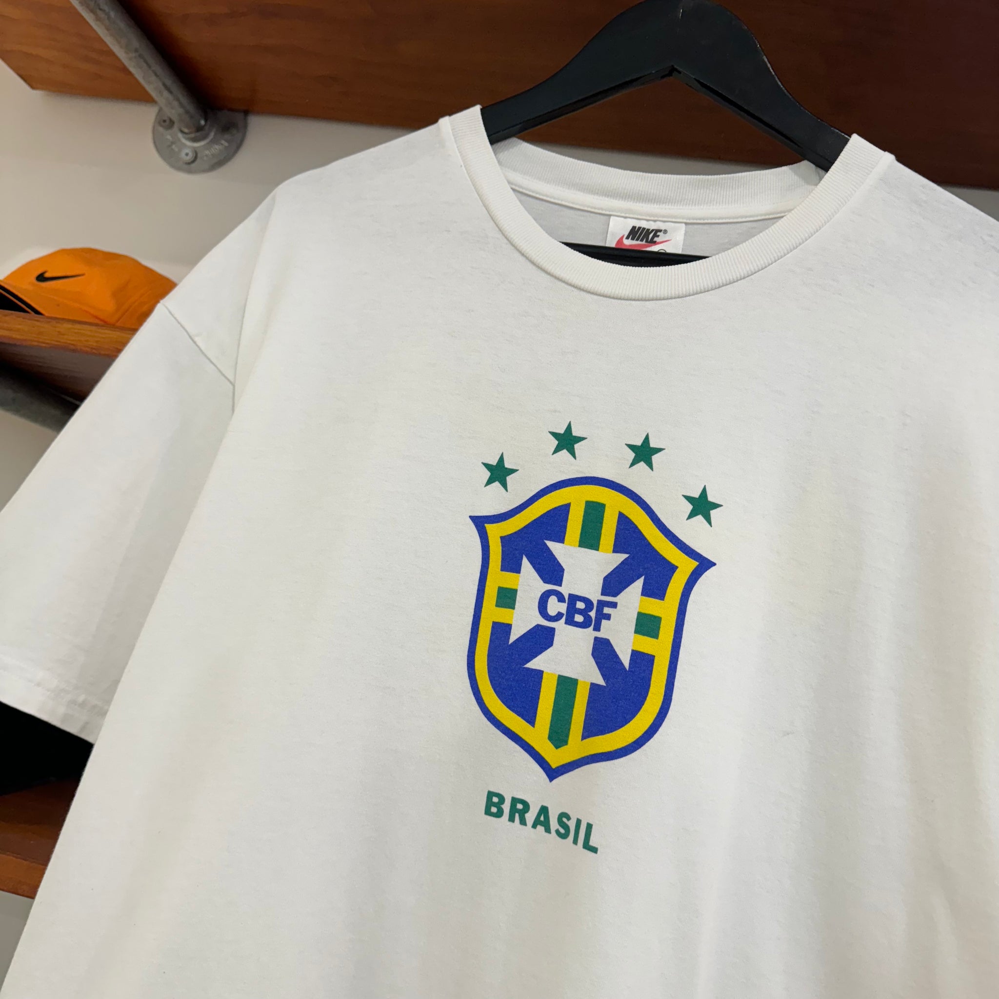 1990'S NIKE BRASIL 'FUTEBOL' TEE - L