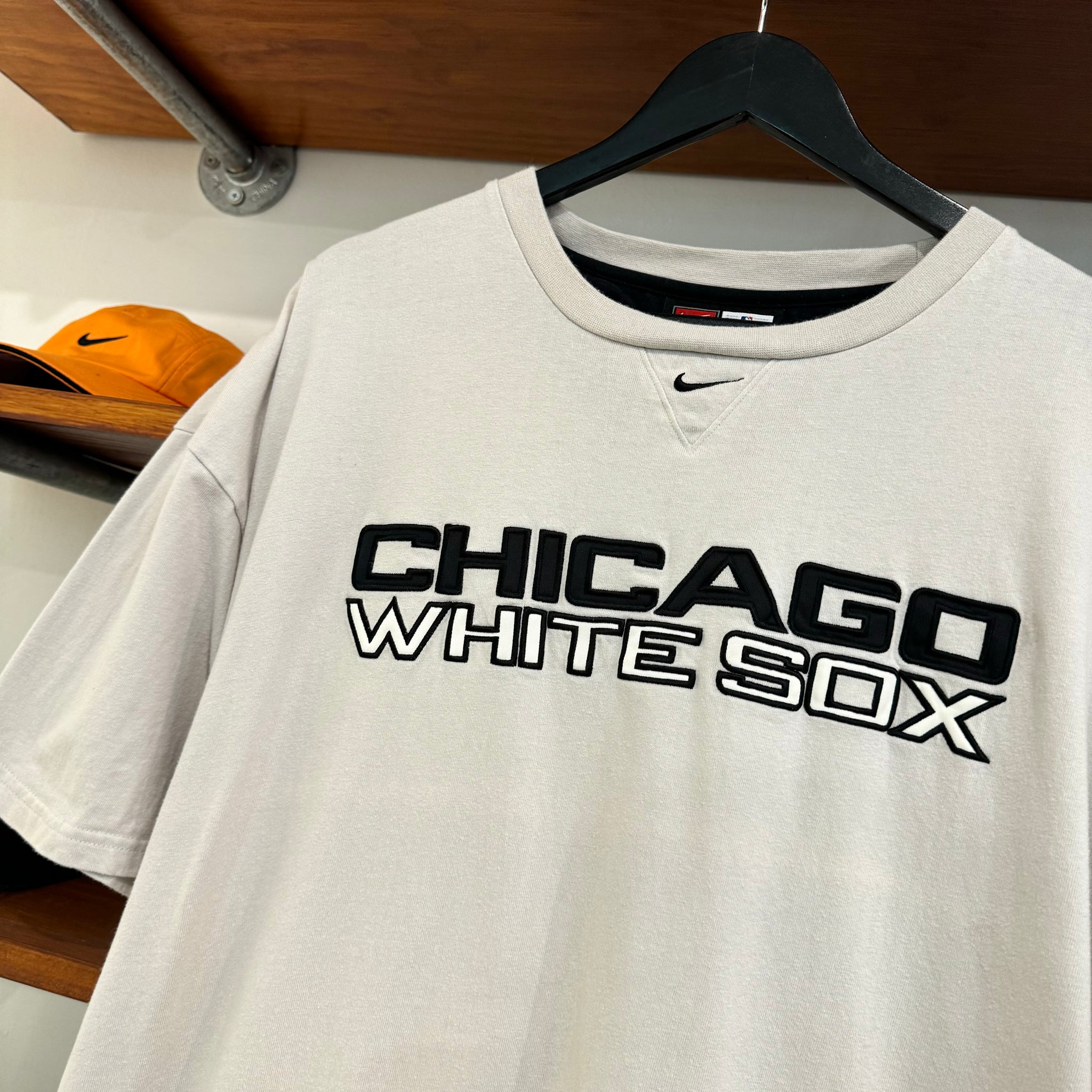 2000'S NIKE MLB CHICAGO WHITE SOX TEE - XXL