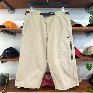 2000'S NIKE SWOOSH 3/4 LENGTH SHORTS - 30