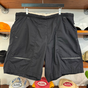 2000'S NIKE DRI-FIT SHORTS - 38