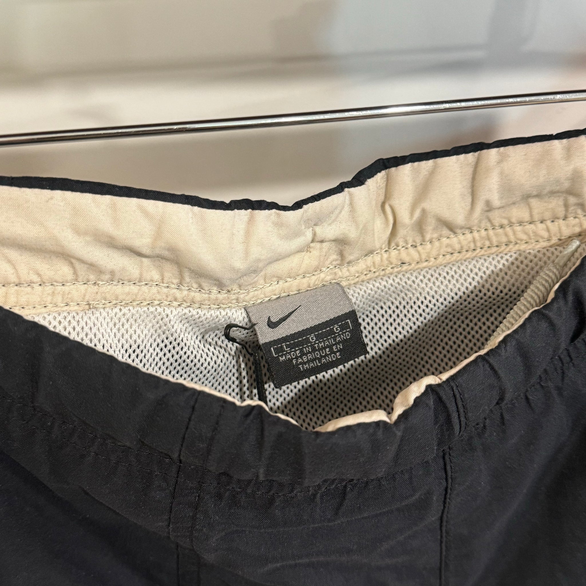 2000'S NIKE DRI-FIT SHORTS - 38