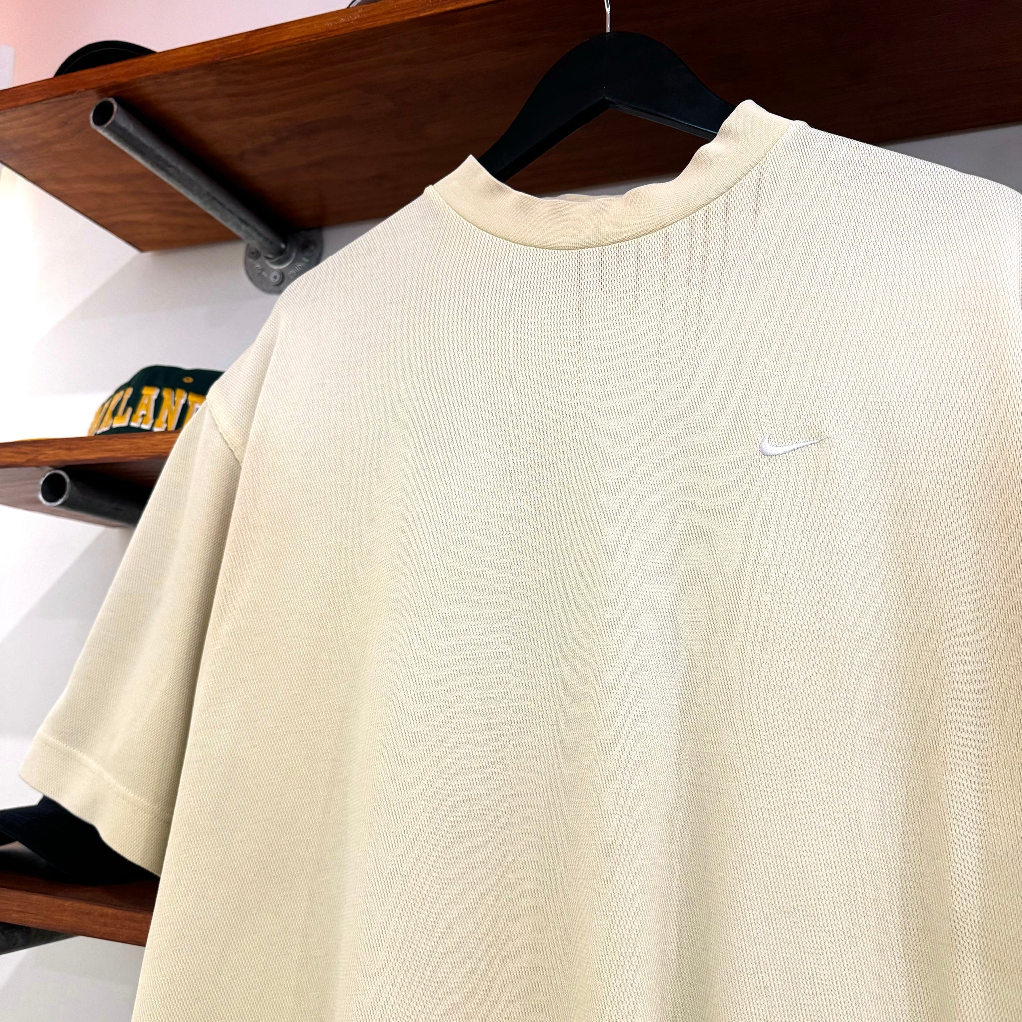 2000'S NIKE GOLF EMBROIDERED DRI-FIT TEE - L