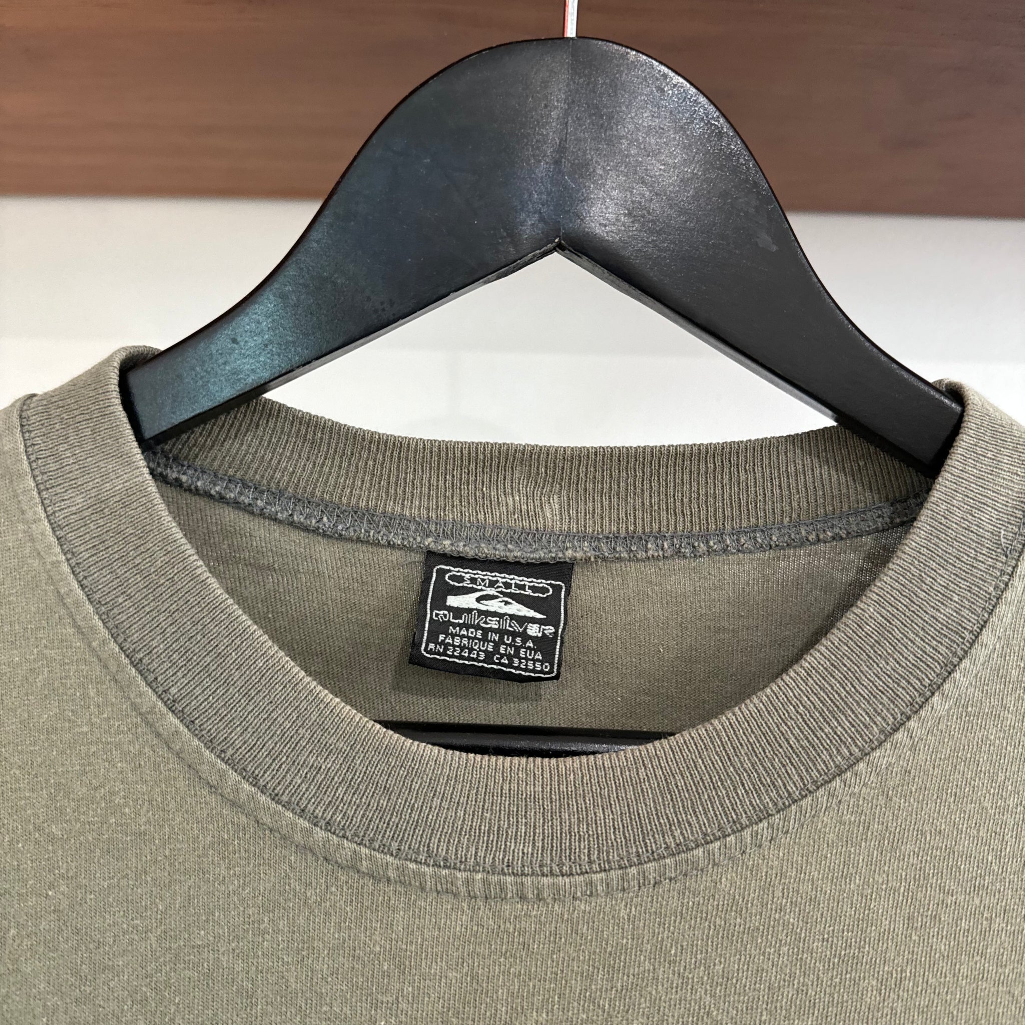2000'S QUIKSILVER EMBROIDERED TEE - XS