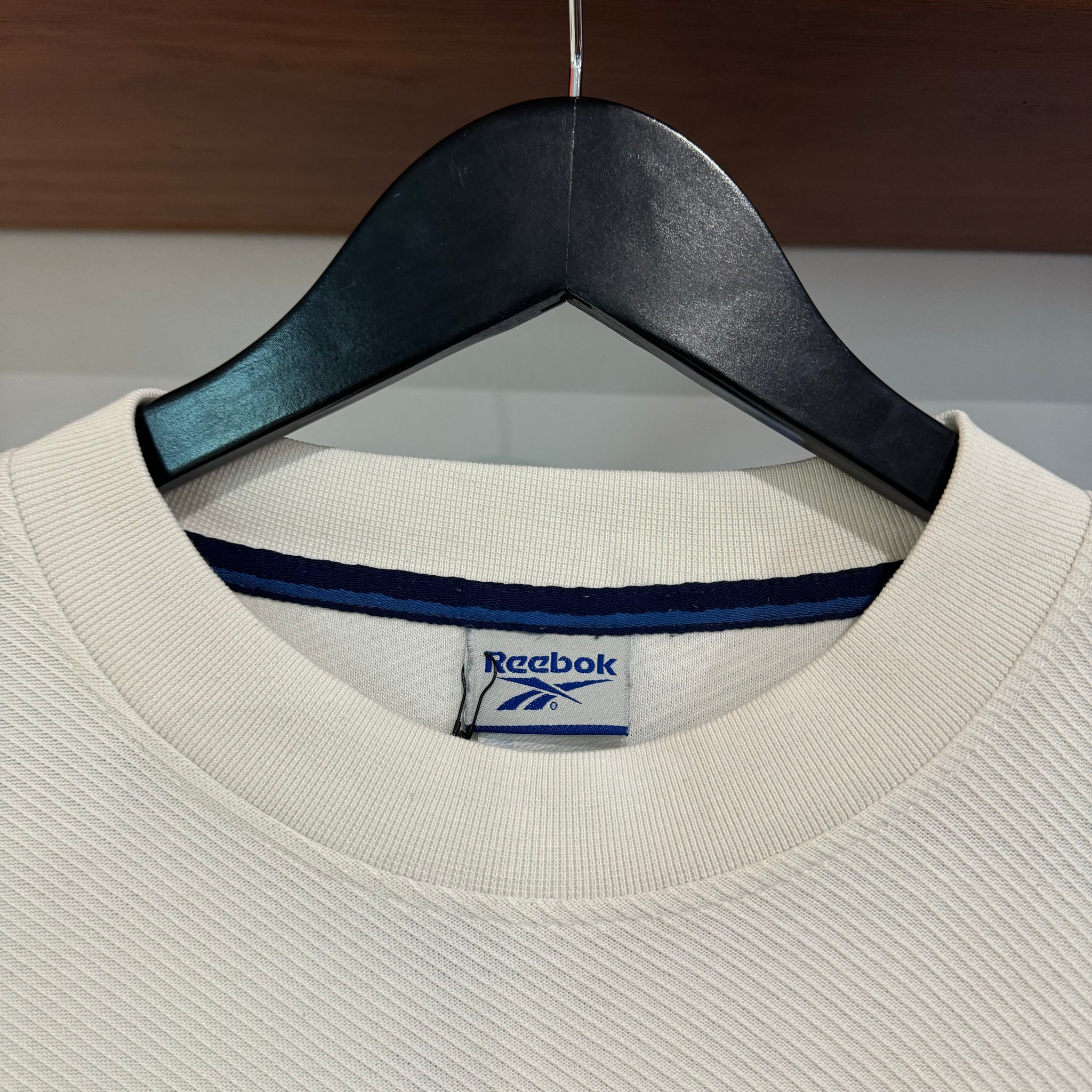 2000'S REEBOK EMBROIDERED SWEATSHIRT - M