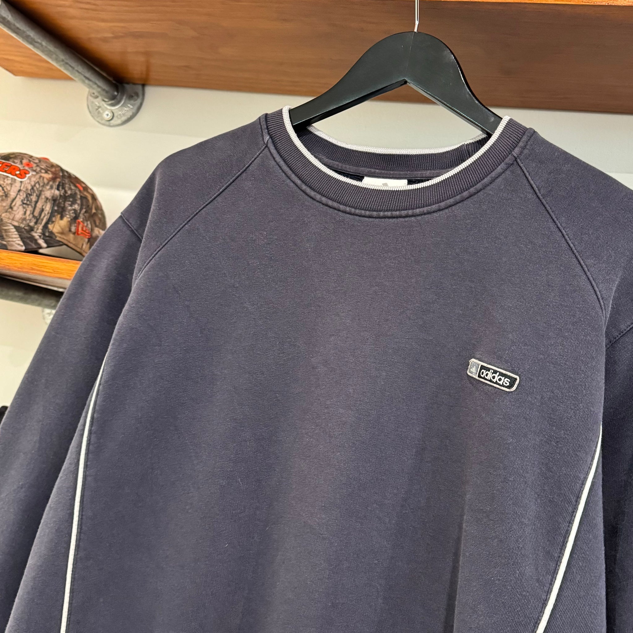 2003 ADIDAS EMBROIDERED SWEATSHIRT - L