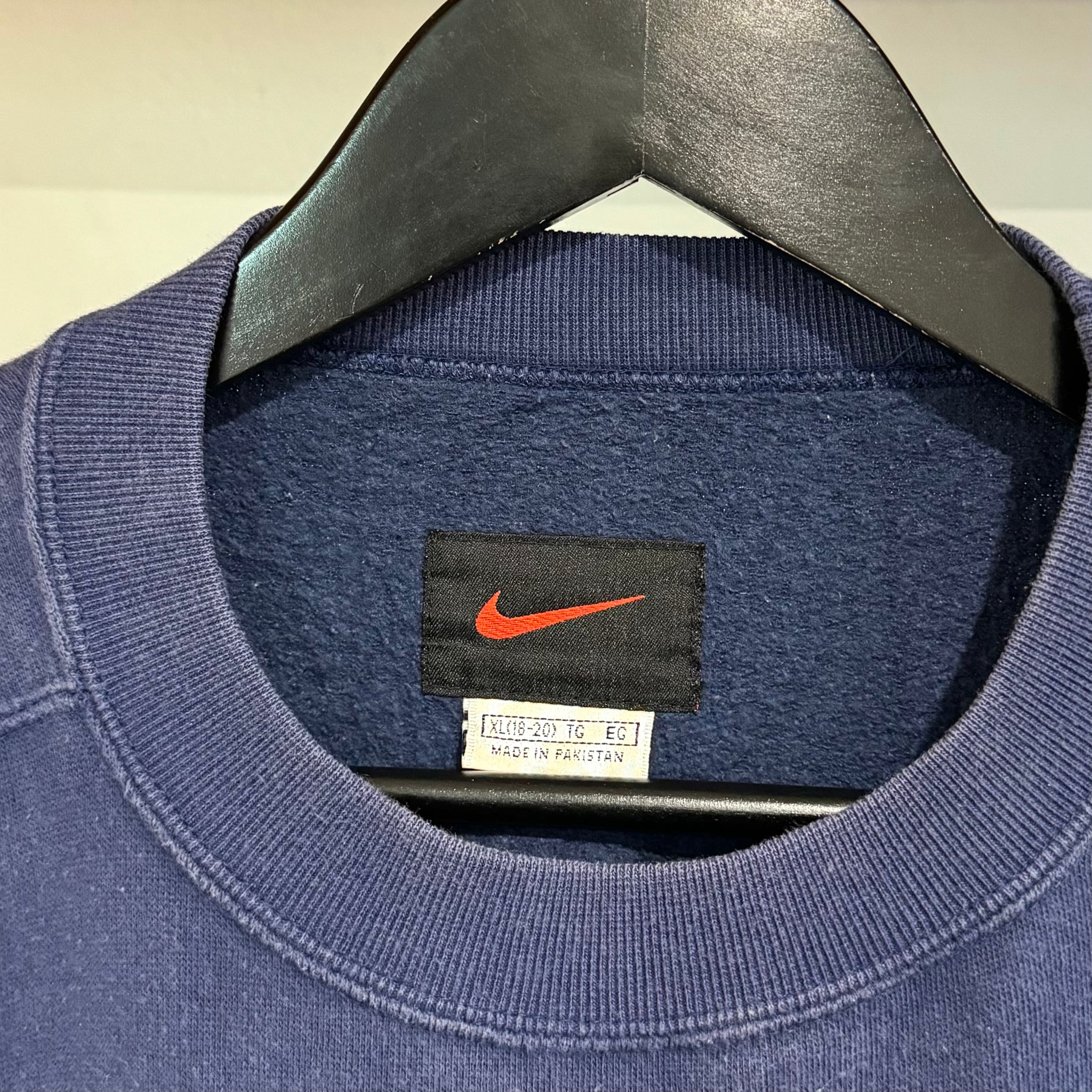 1990'S NIKE SWOOSH EMBROIDERED SWEATSHIRT - S