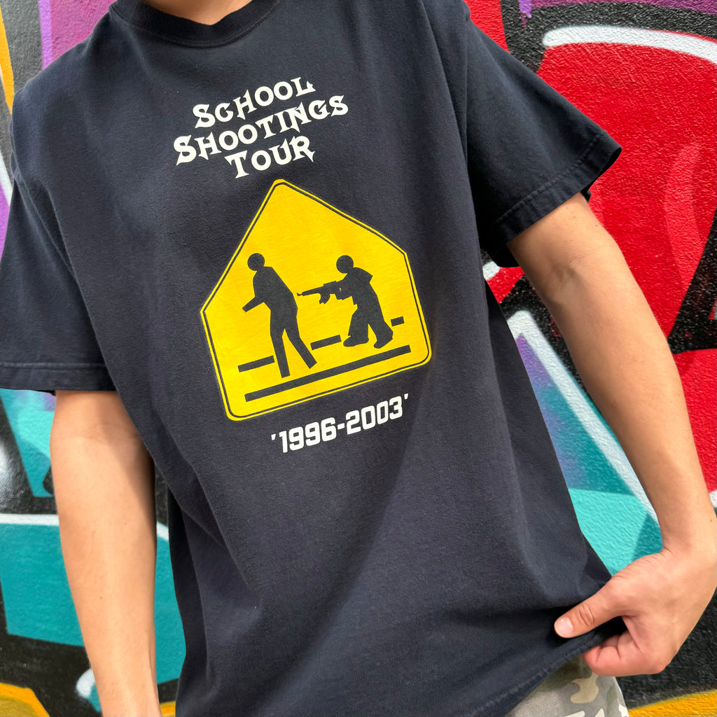 2003 SCHOOL SHOOTINGS TOUR GRAPHIC TEE - L