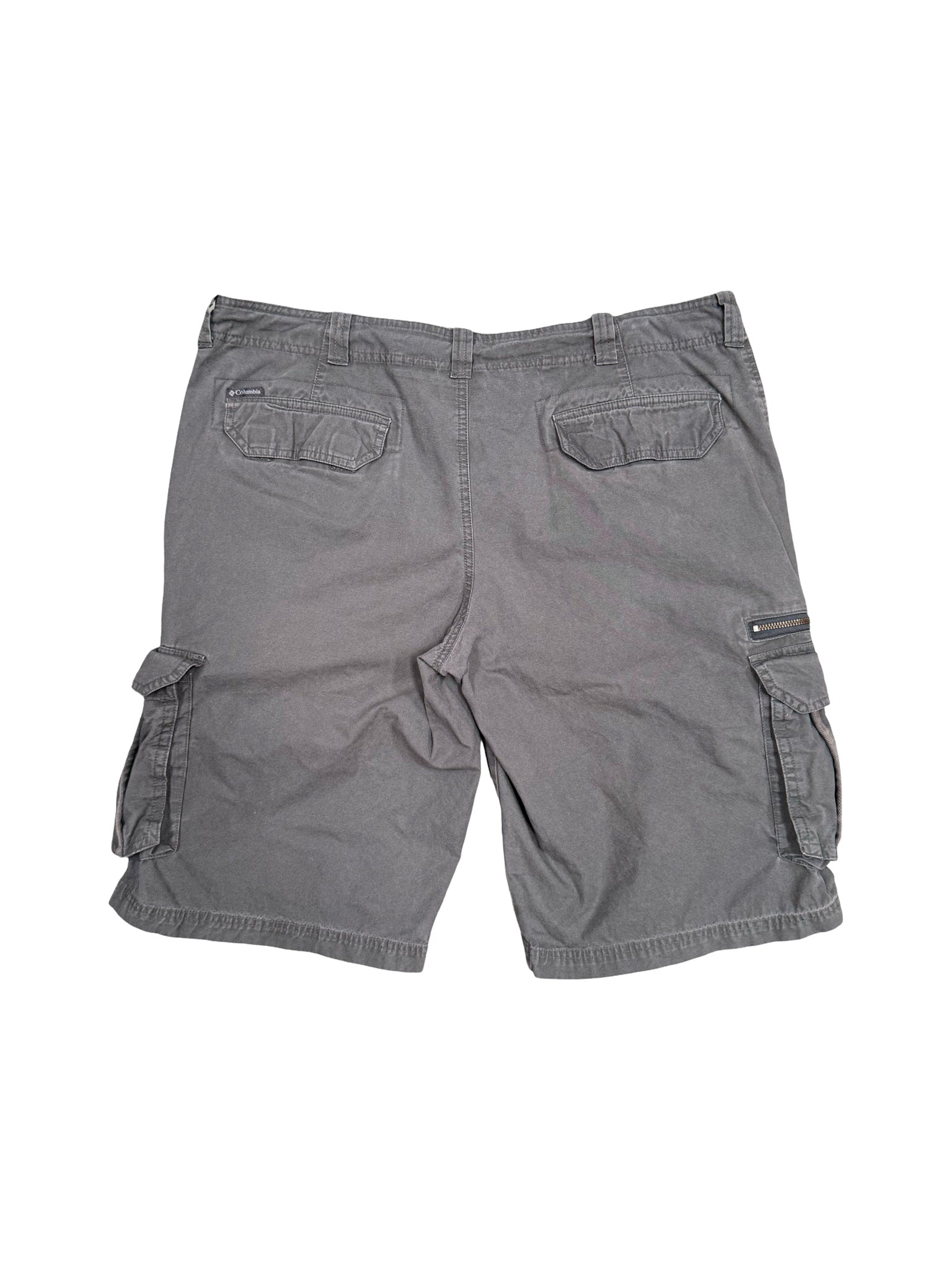 2000'S COLUMBIA OMNI-SHADE CARGO SHORTS - 38