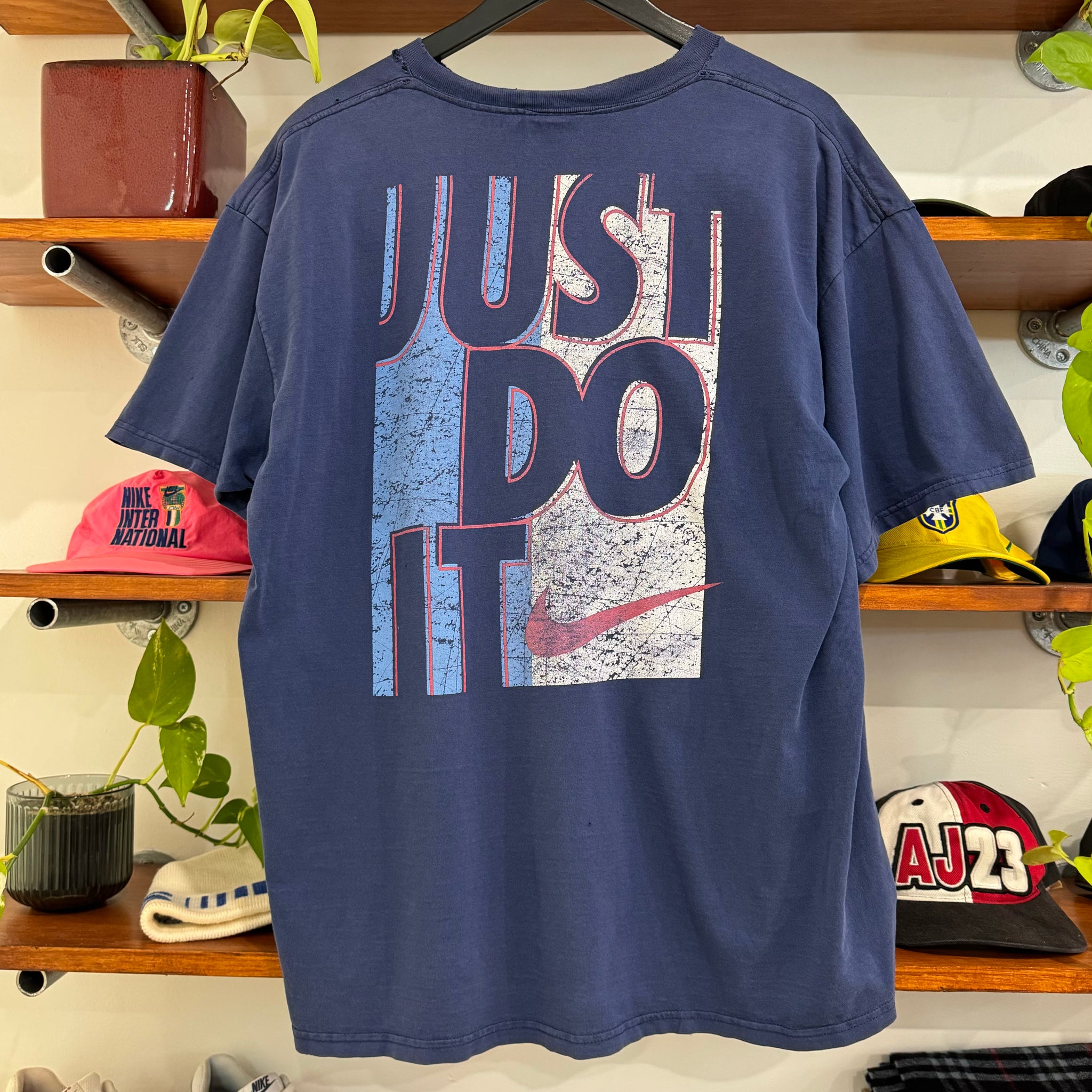 1990'S NIKE "JUST DO IT" GRAPHIC TEE - L/XL