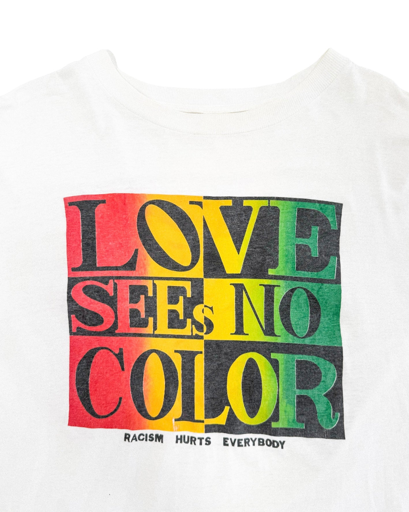 1990'S 'LOVE SEES NO COLOR' GRAPHIC TEE - L