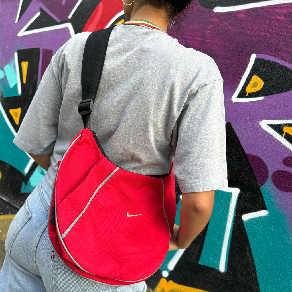 2000'S NIKE SWOOSH SIDE BAG - M