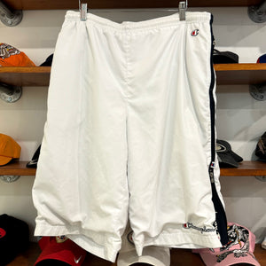 2000'S CHAMPION LOGO SHORTS - L/XL
