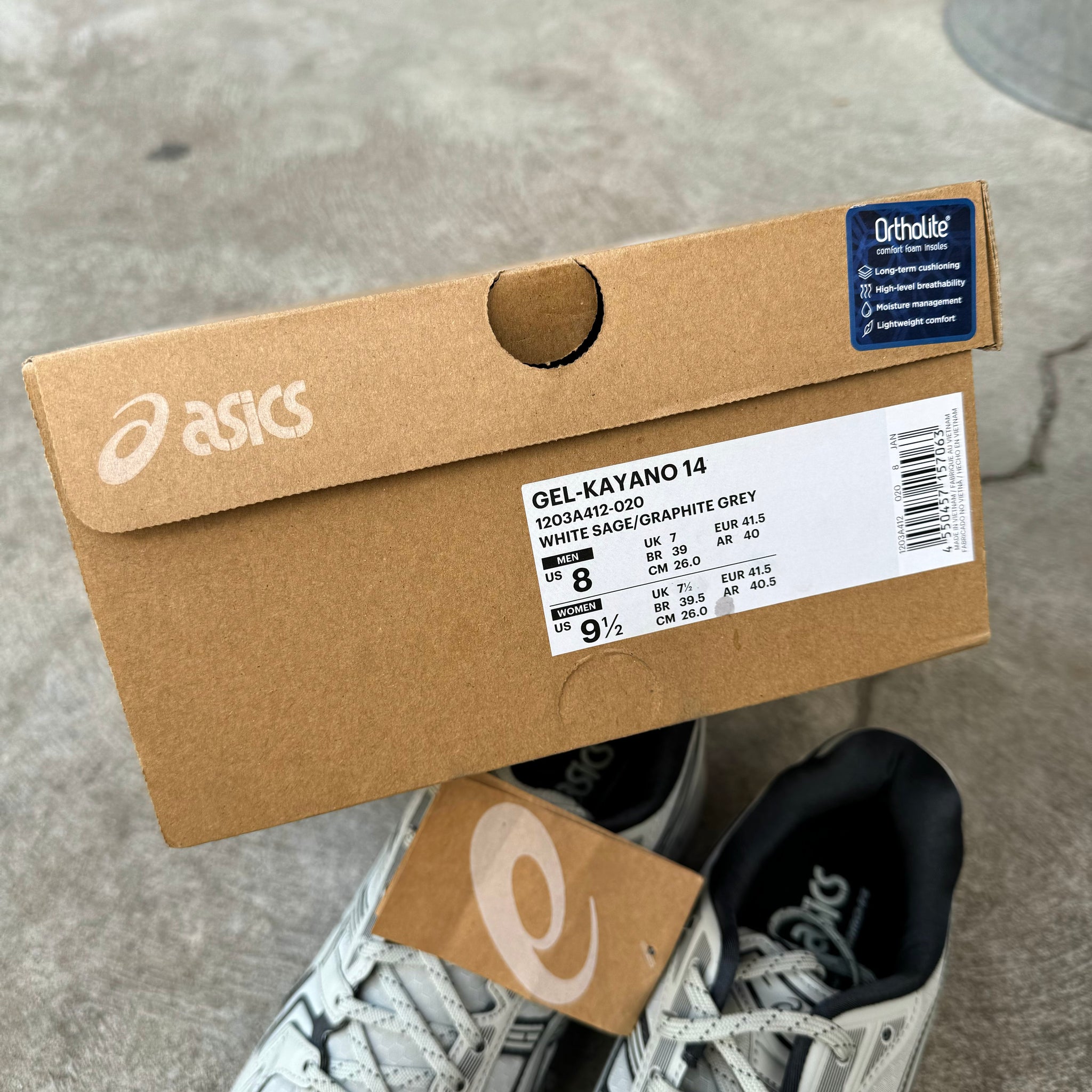 ASICS GEL-KAYANO - WHITE SAGE/ GRAPHITE GREY