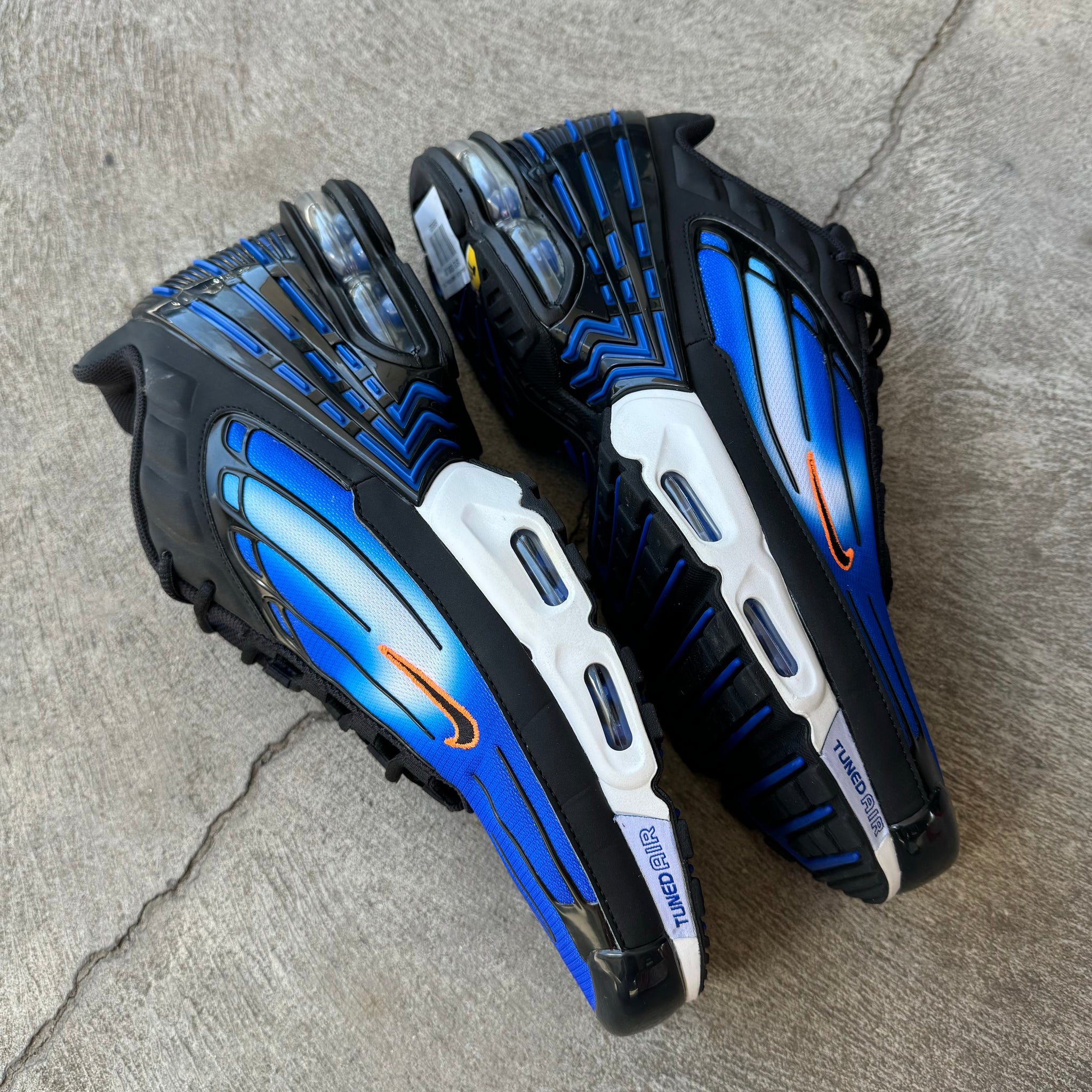 NIKE AIR MAX PLUS 3 - GAME ROYAL/ TOTAL ORANGE