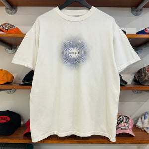2000'S NIKE GRAPHIC TEE - L