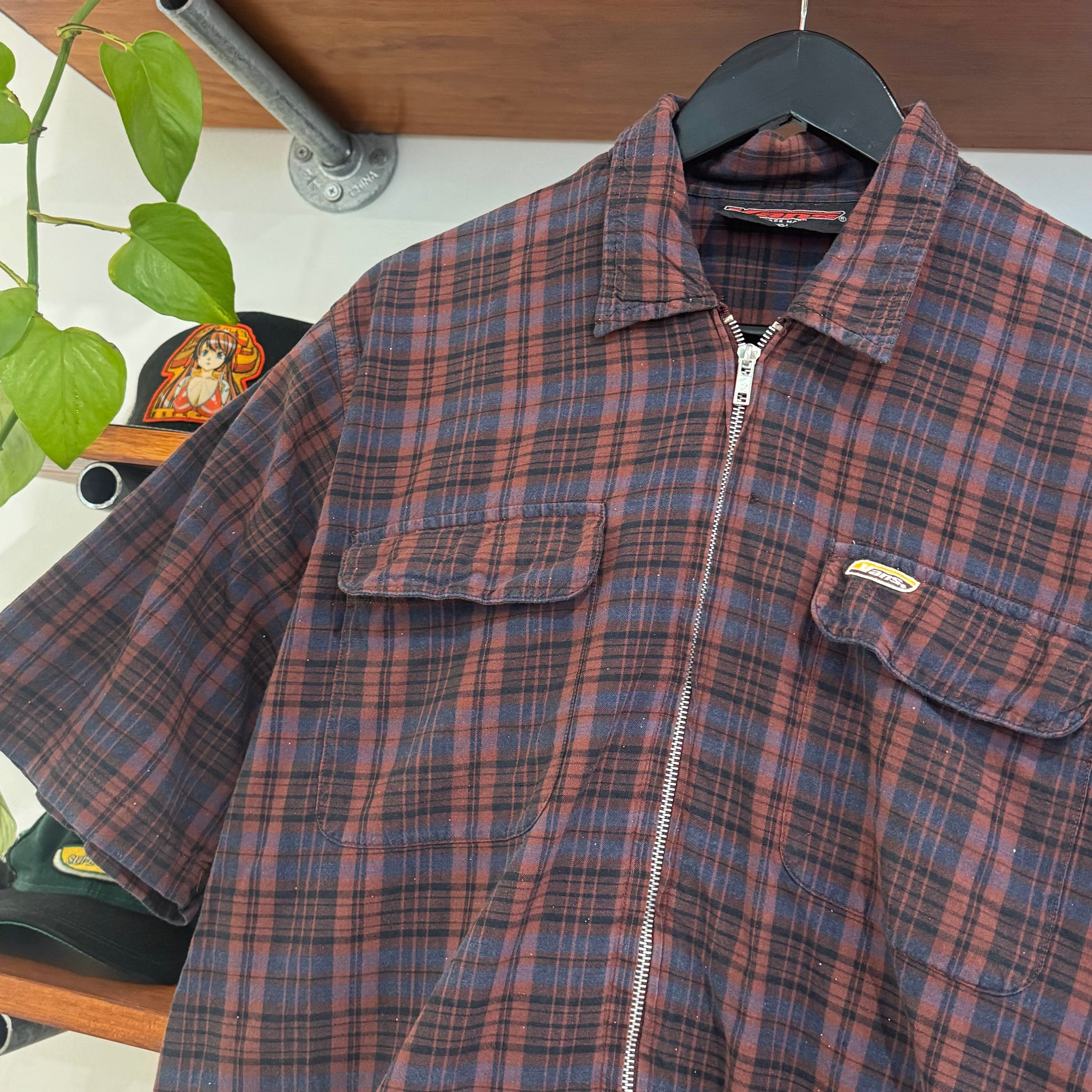 1990'S VANS SHORT SLEEVE BUTTON-UP - M