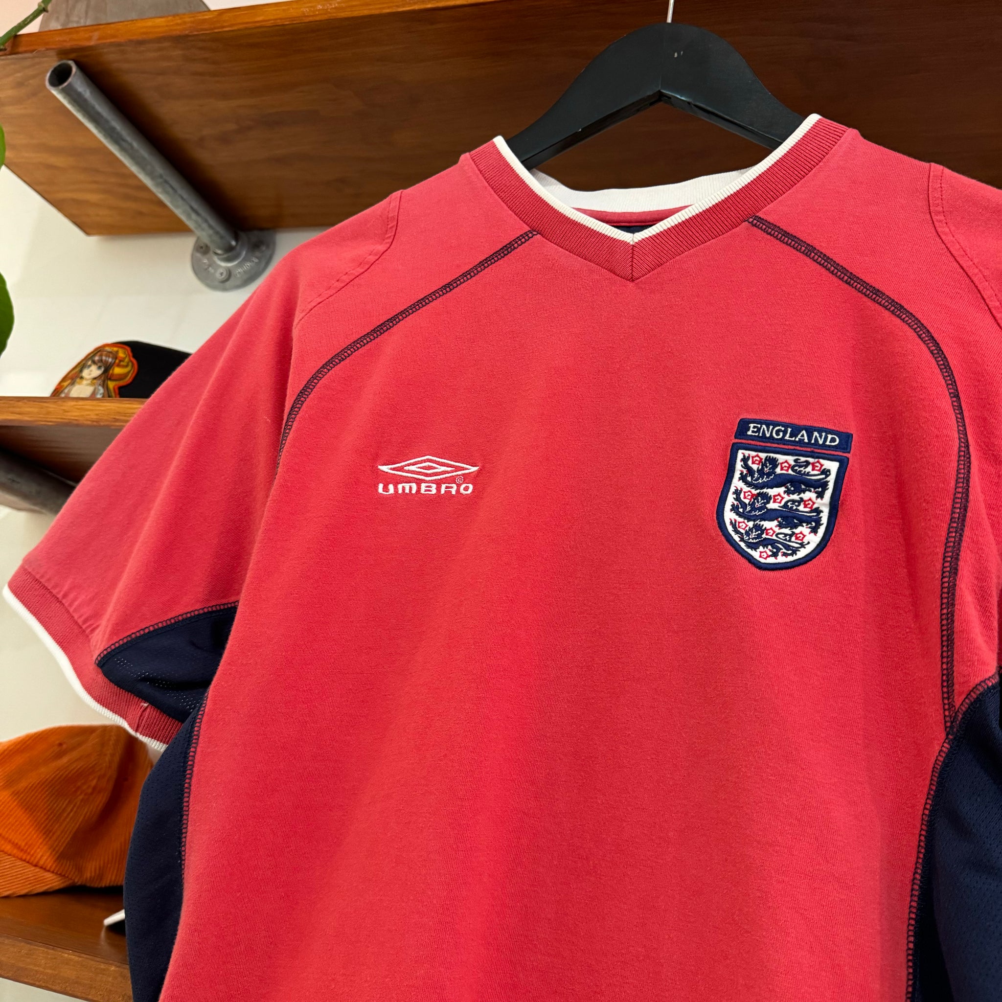 2000'S UMBRO ENGLAND FOOTBALL TEE - S