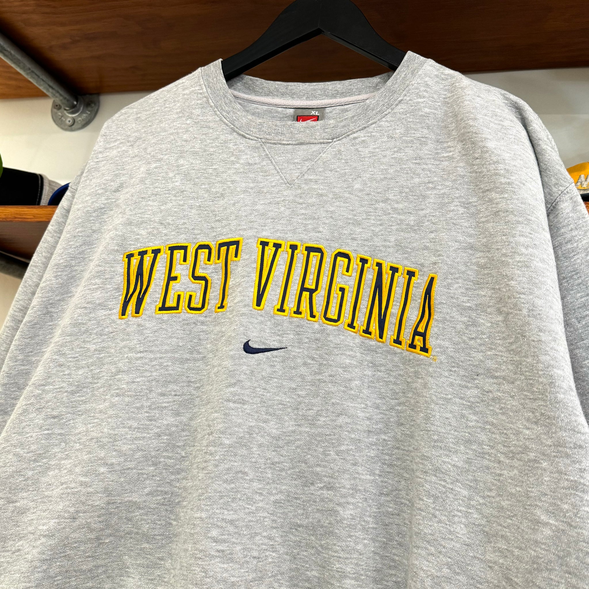 1990'S NIKE WEST VIRGINIA SWEATSHIRT - XXL